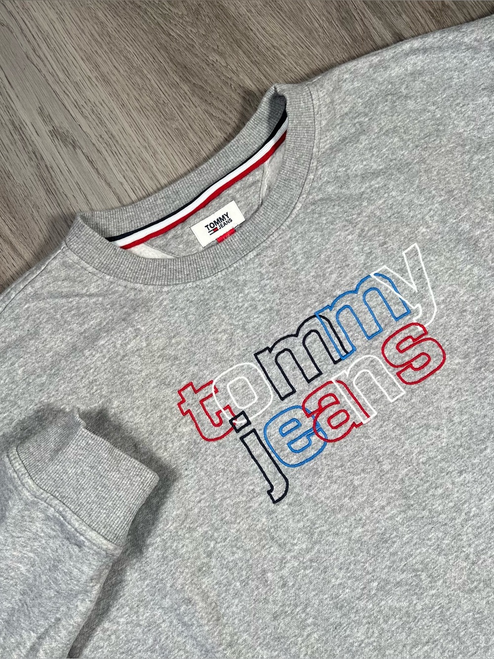 Tommy Hilfiger Jeans Sweatshirt Grey Crewneck Cropped‎ Women’s Large Y2K Comfy